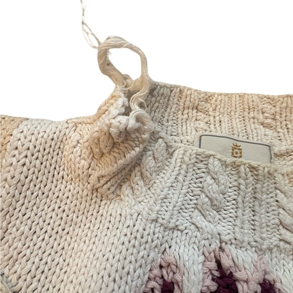 Elegant Cream Floral Turtleneck Sweater - Picture 4 of 15